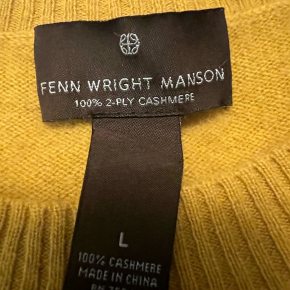 Sweater 100% cashmere. Good condition. Veryy nice and warming!!!! Mustard - Picture 12 of 13